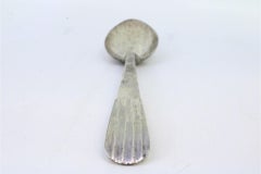 Cuillère à riz/de service en argent lisse avec manche en relief de type caninhas