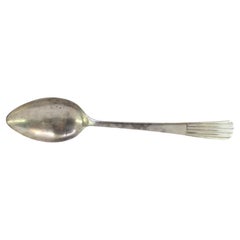 Smooth silver rice/serving spoon with caninhas-style relief handle