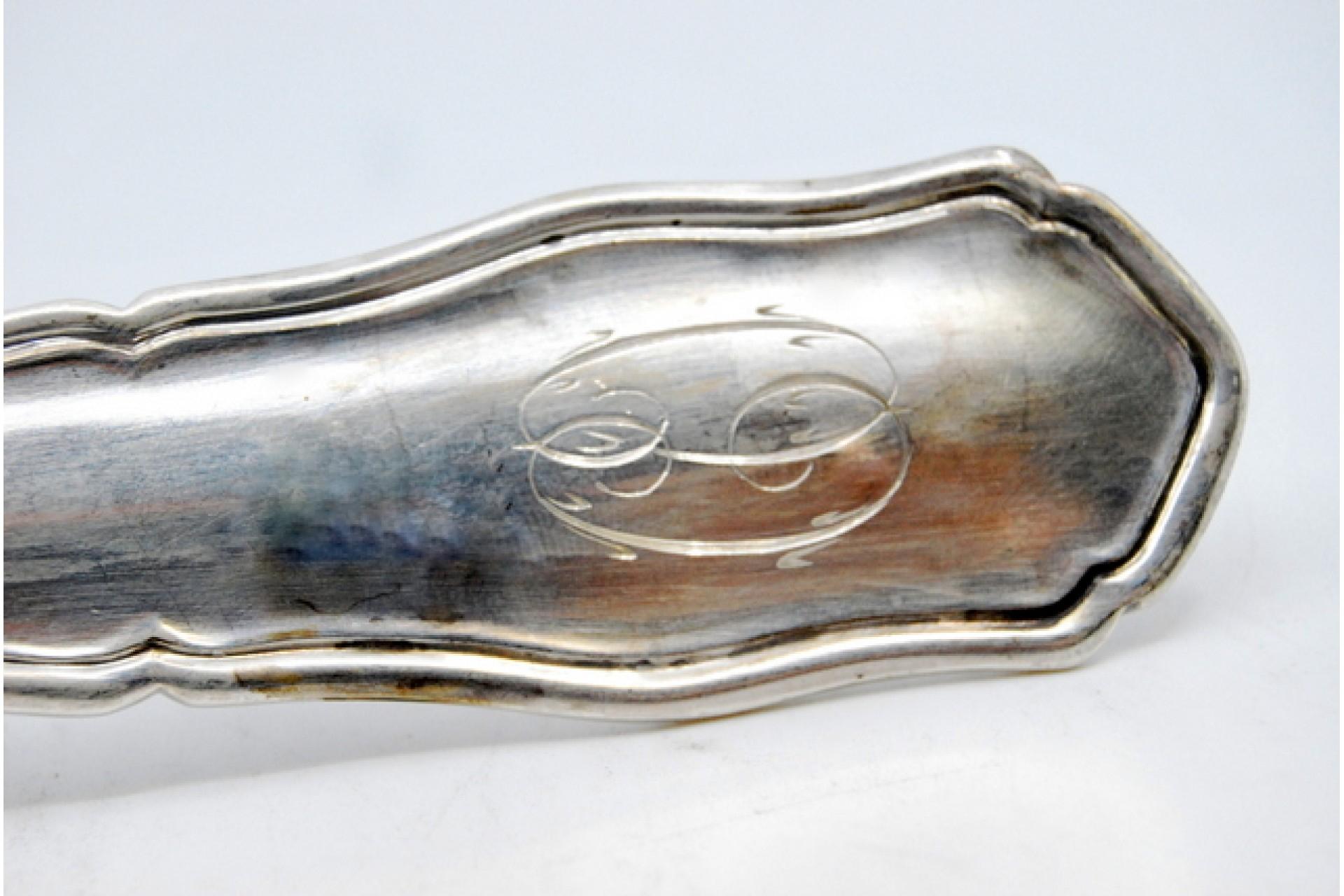 Smooth silver soup ladle with grooves along the handle In Good Condition For Sale In Porto, PT