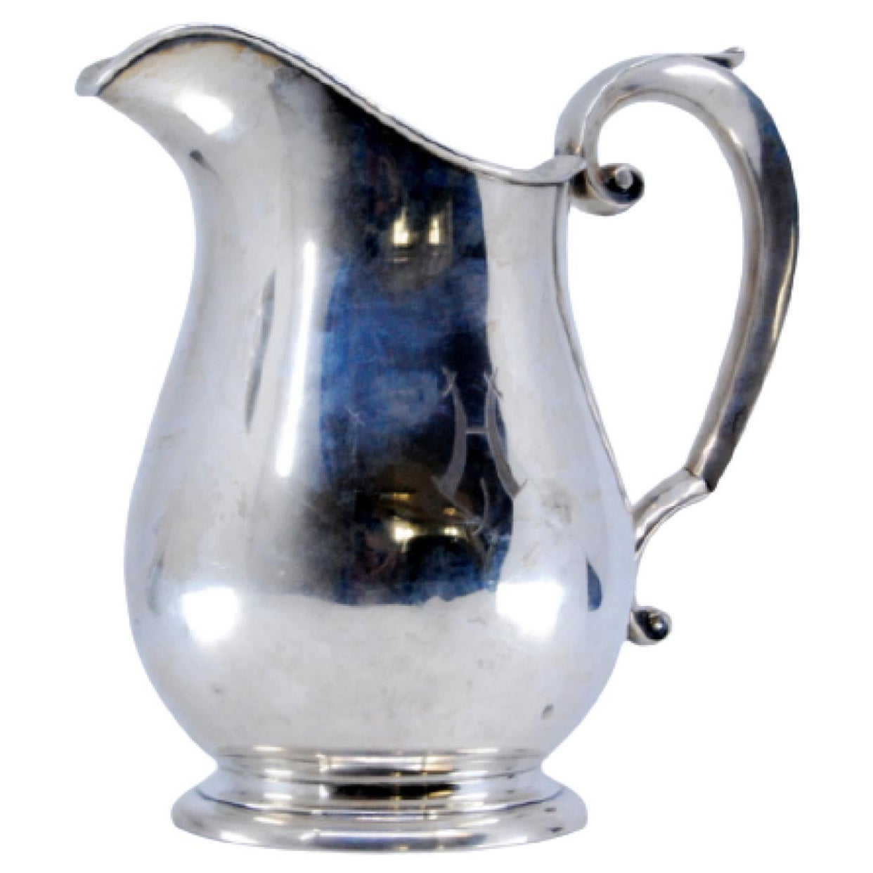 Smooth silver water jug