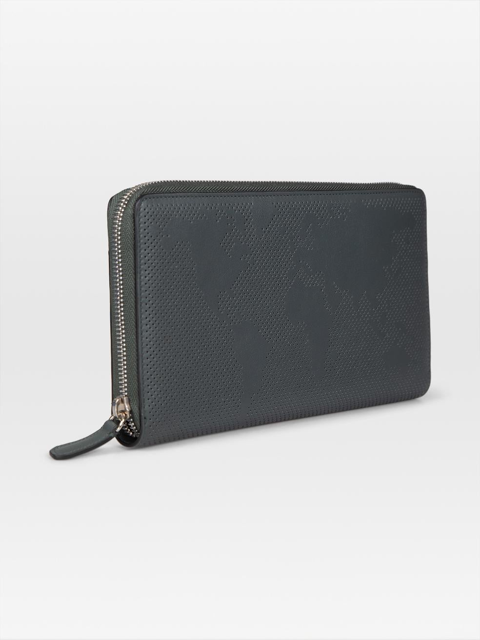 La condizione è che non è mai stato indossato. Questo nuovo articolo di rivendita di design Smythson non presenta alcun segno di usura visibile. Questo portafoglio è contenuto nella scatola originale.
 

 

 

 Dettagli
 

 

 Verde scuro
 

 Pelle
