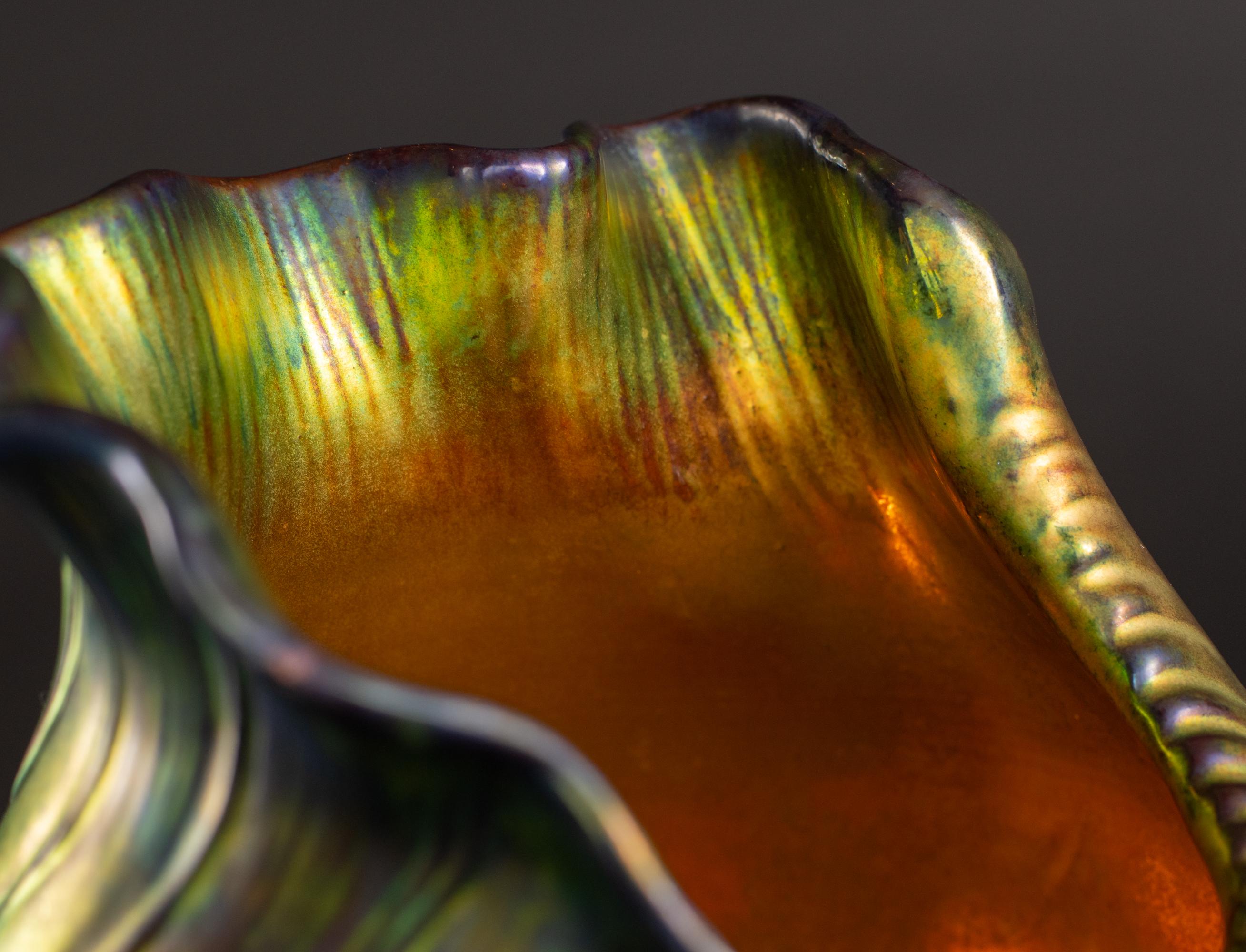 Snails & Shell Vase Attributed to Mihaly Nagy for Zsolnay In Good Condition For Sale In Chicago, US