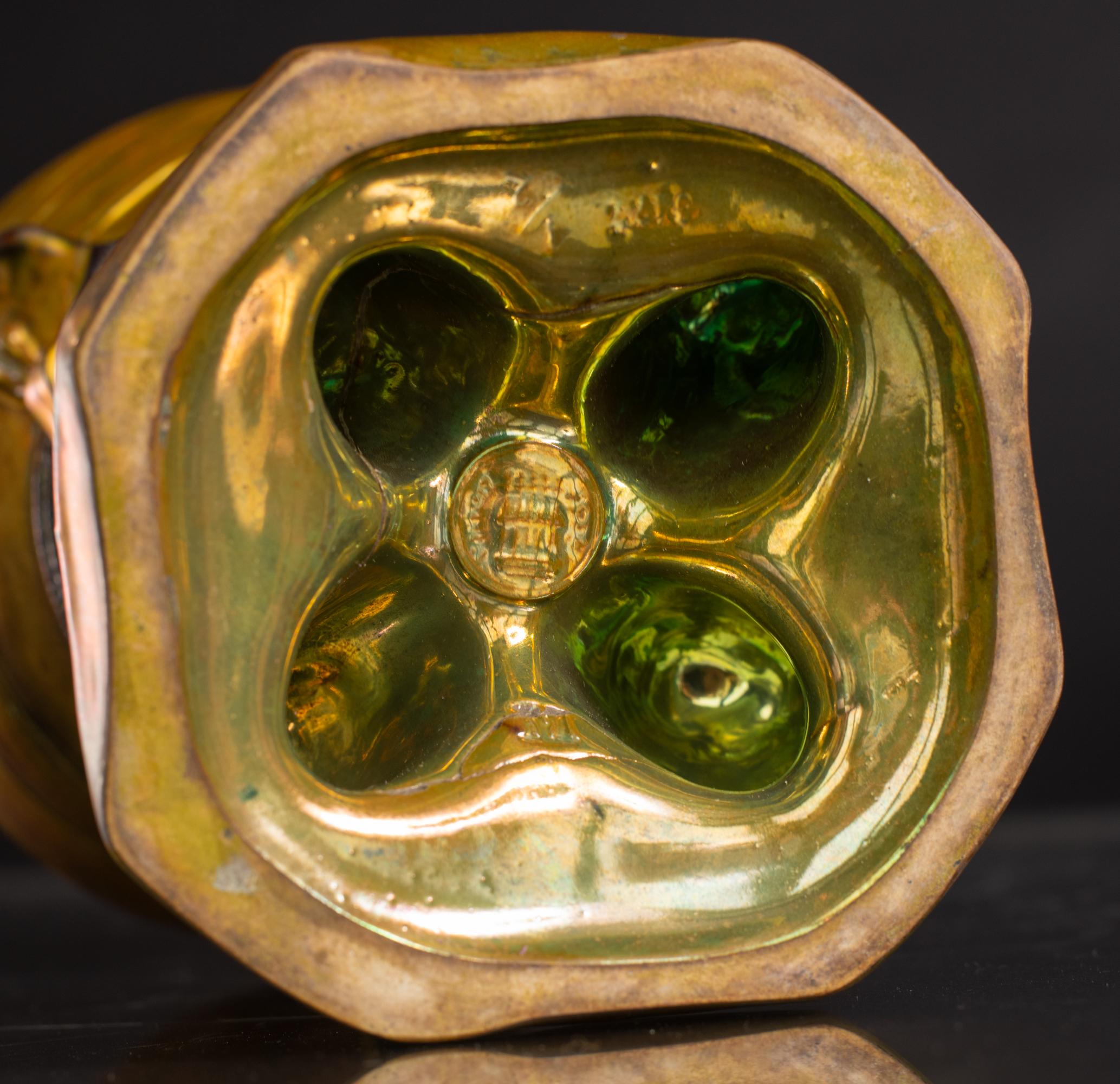 Snails & Shell Vase Attributed to Mihaly Nagy for Zsolnay For Sale 1