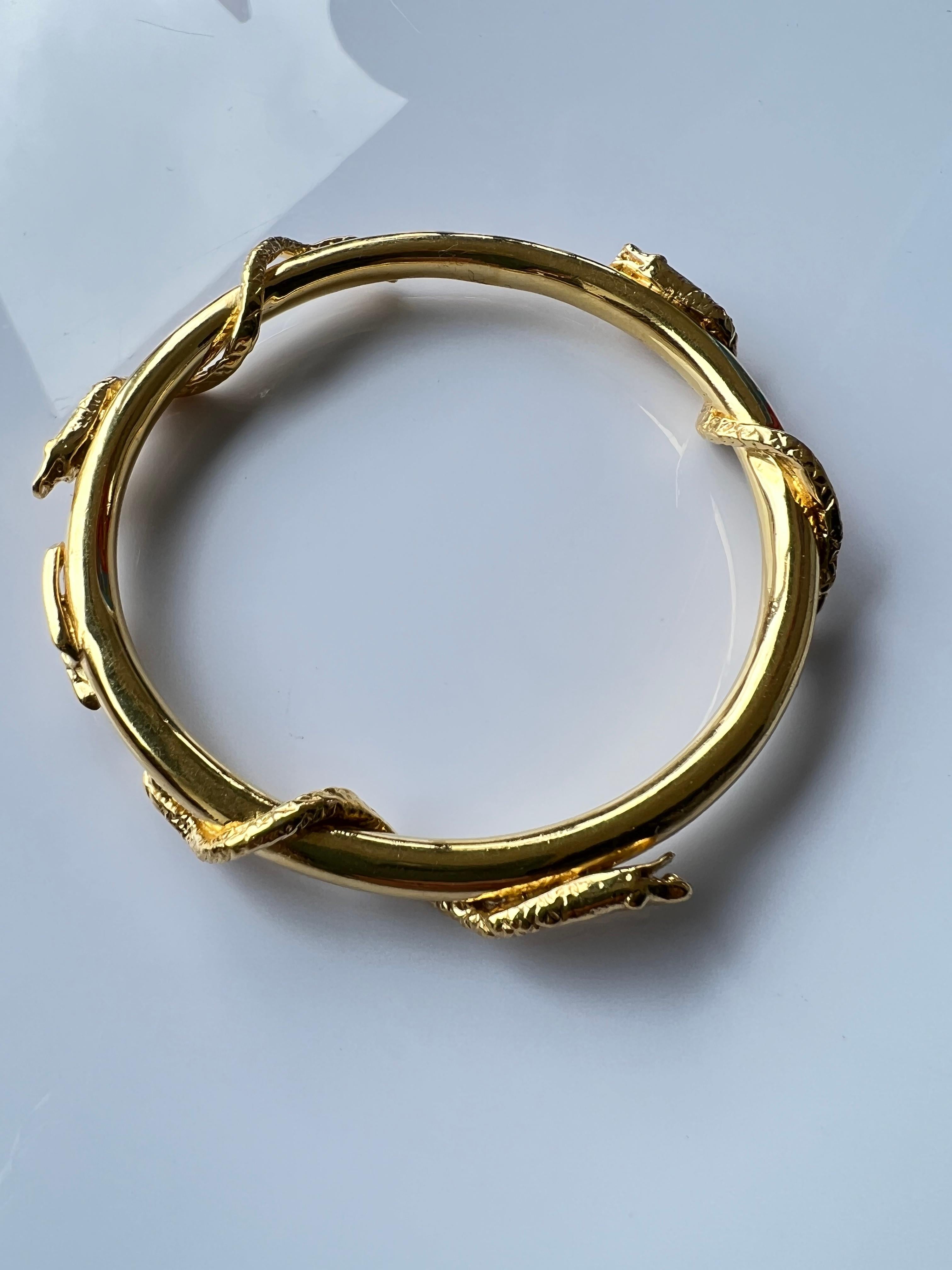 J Dauphin Bracelet jonc en forme de serpent plaqué or de style victorien en vente 1