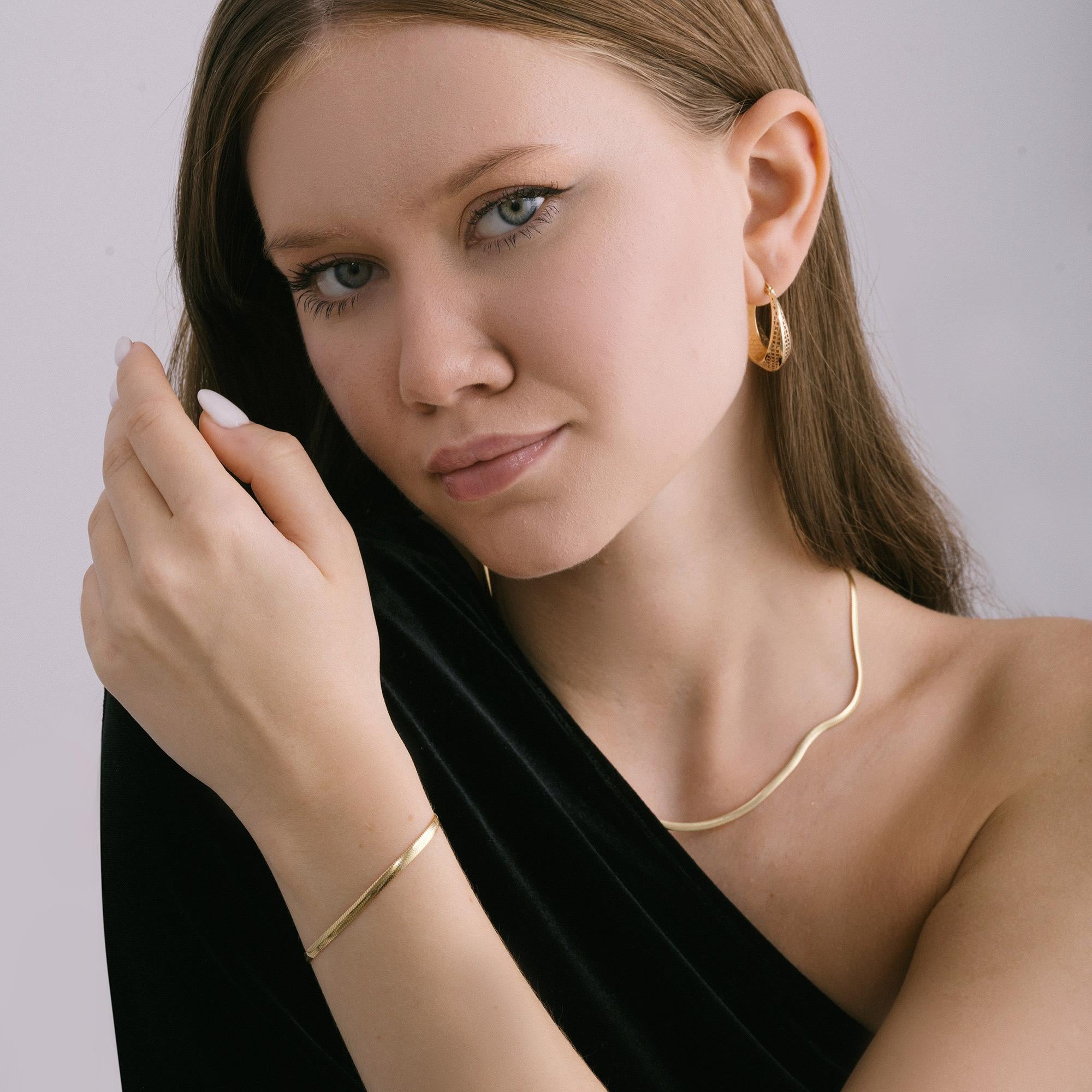 Bracelet italien minimaliste à maillons en or massif 14 carats, fait à la main Unisexe en vente