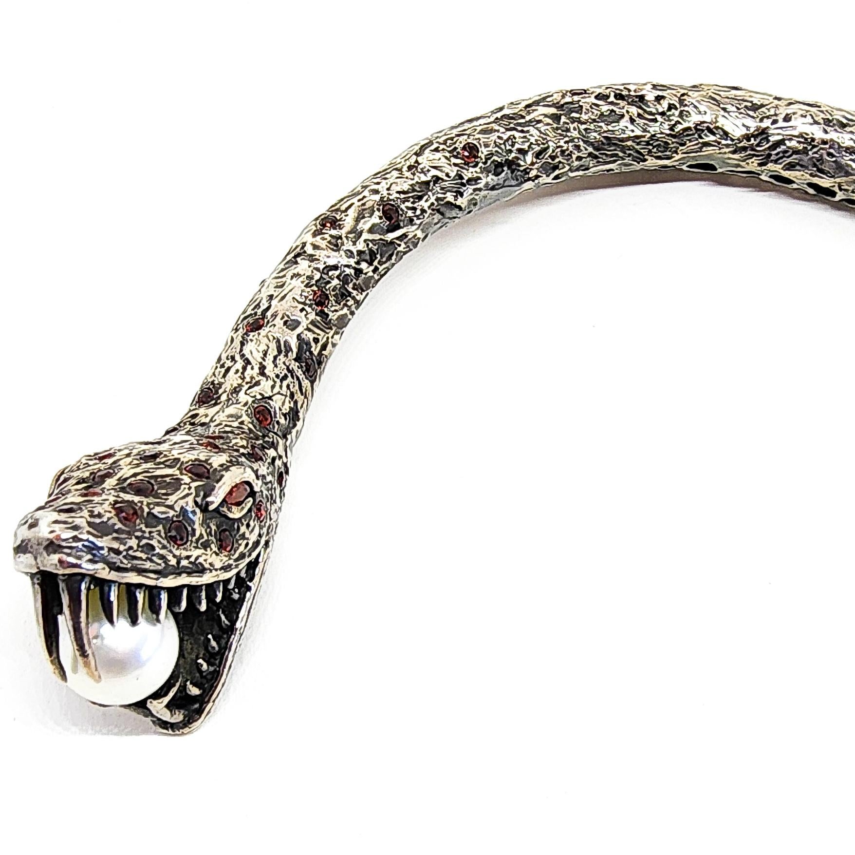 Collier ras du cou serpent gothique en argent, saphirs orange, perles des mers du Sud  en vente 9