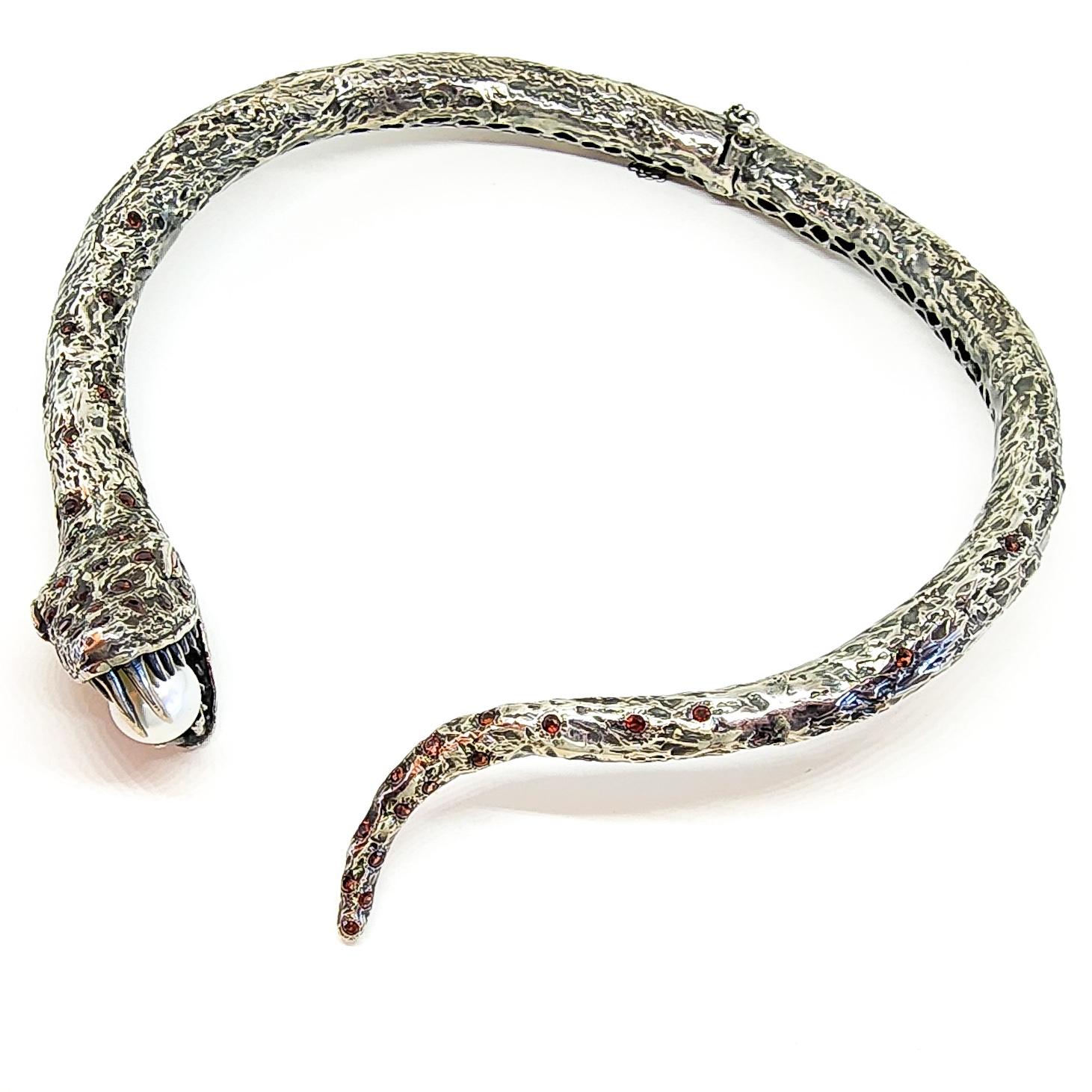 Collier ras du cou serpent gothique en argent, saphirs orange, perles des mers du Sud  en vente 14