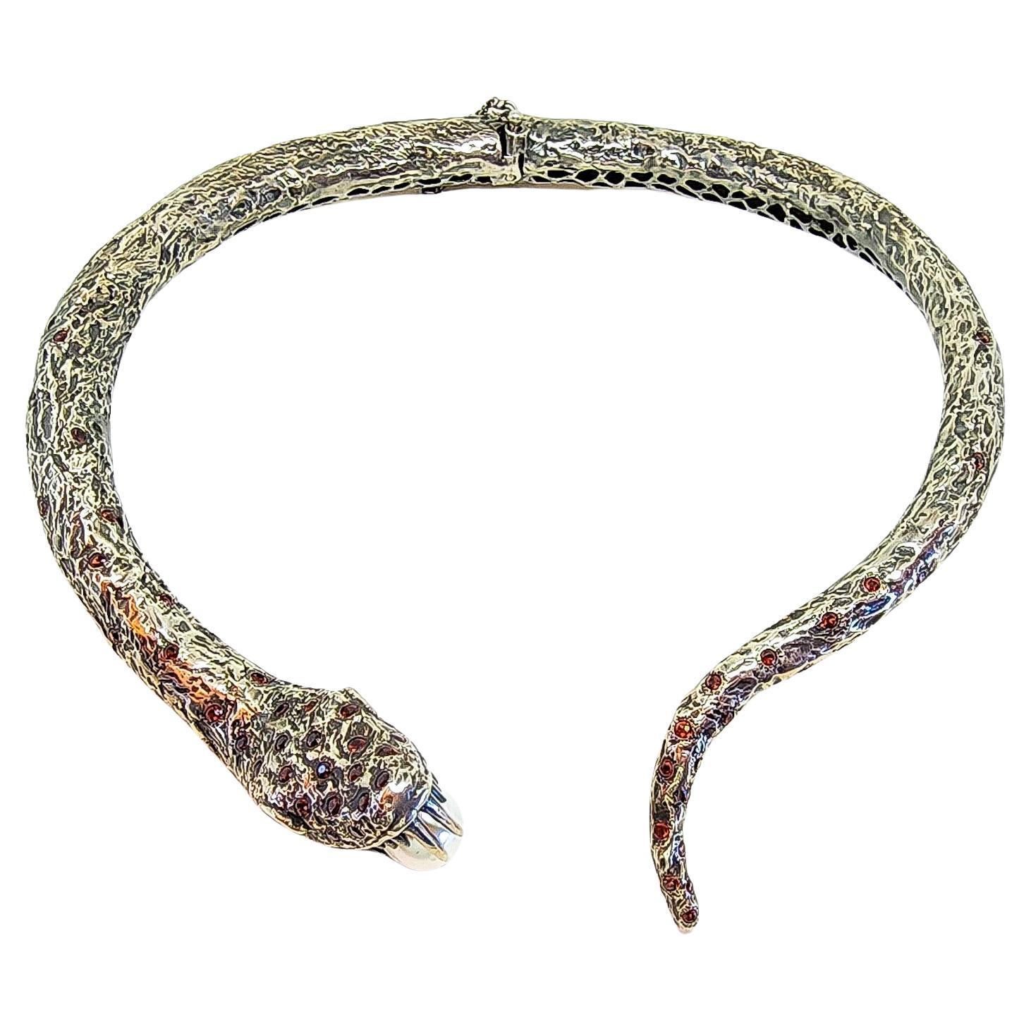 Collier ras du cou serpent gothique en argent, saphirs orange, perles des mers du Sud  en vente