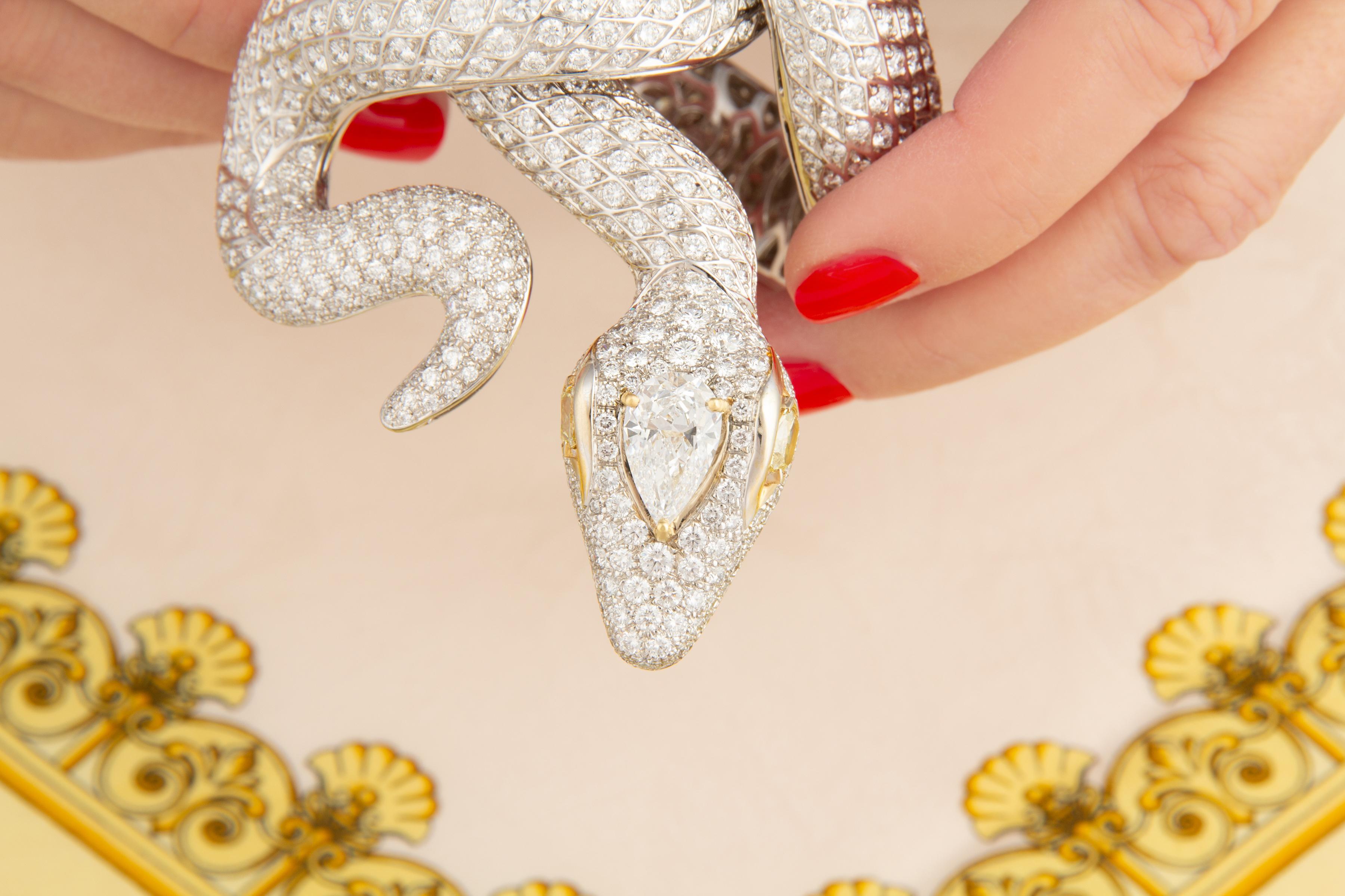 Snake Cuff Bracelet Diamonds “Basilisk” Design by Ella Gafter In New Condition For Sale In New York, NY