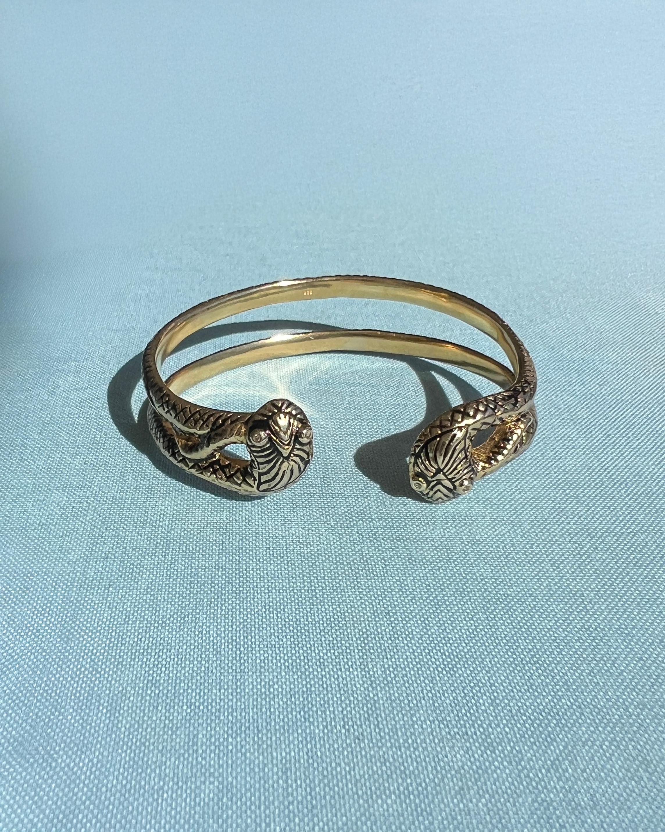 Snake Cuff Armband Weißer Diamant Schwarzes Emaille im Angebot 1