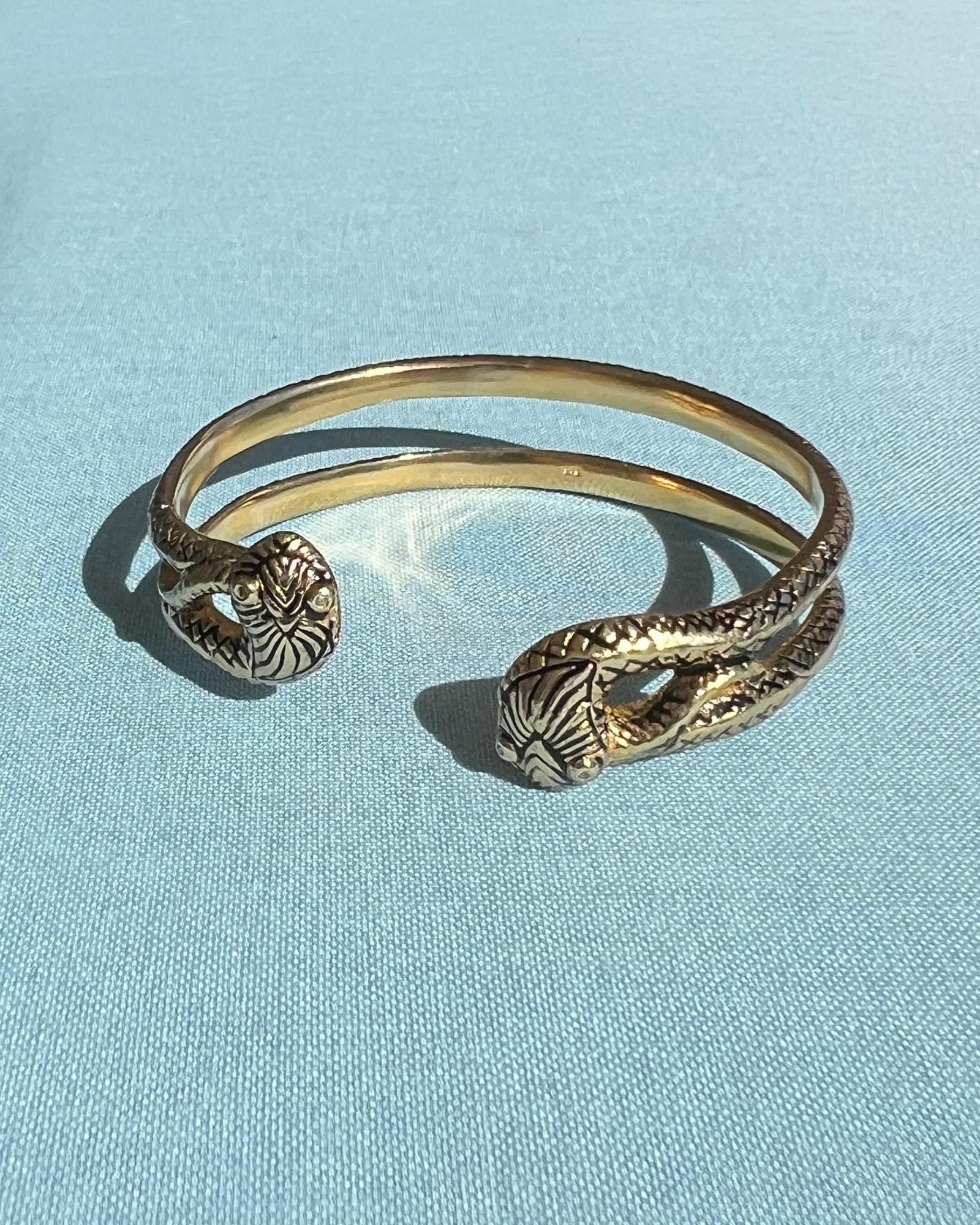 Snake Cuff Armband Weißer Diamant Schwarzes Emaille im Angebot 2