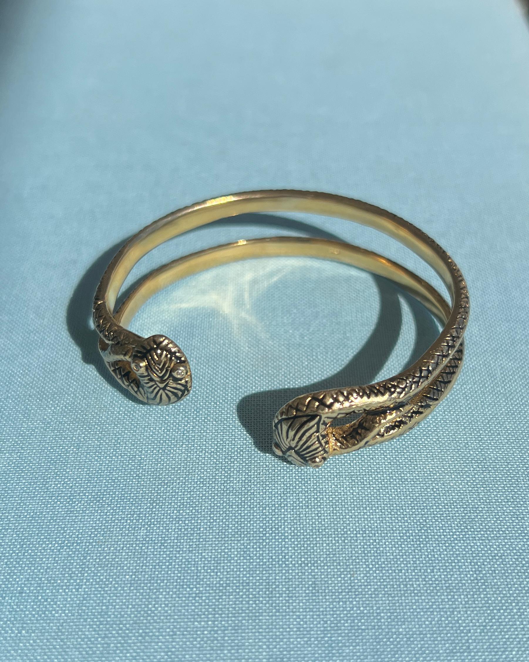 Snake Cuff Armband Weißer Diamant Schwarzes Emaille im Angebot 3