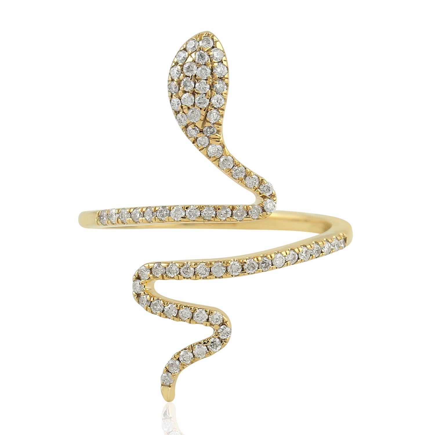 For Sale:  Snake Diamond 18 Karat Gold Ring 4