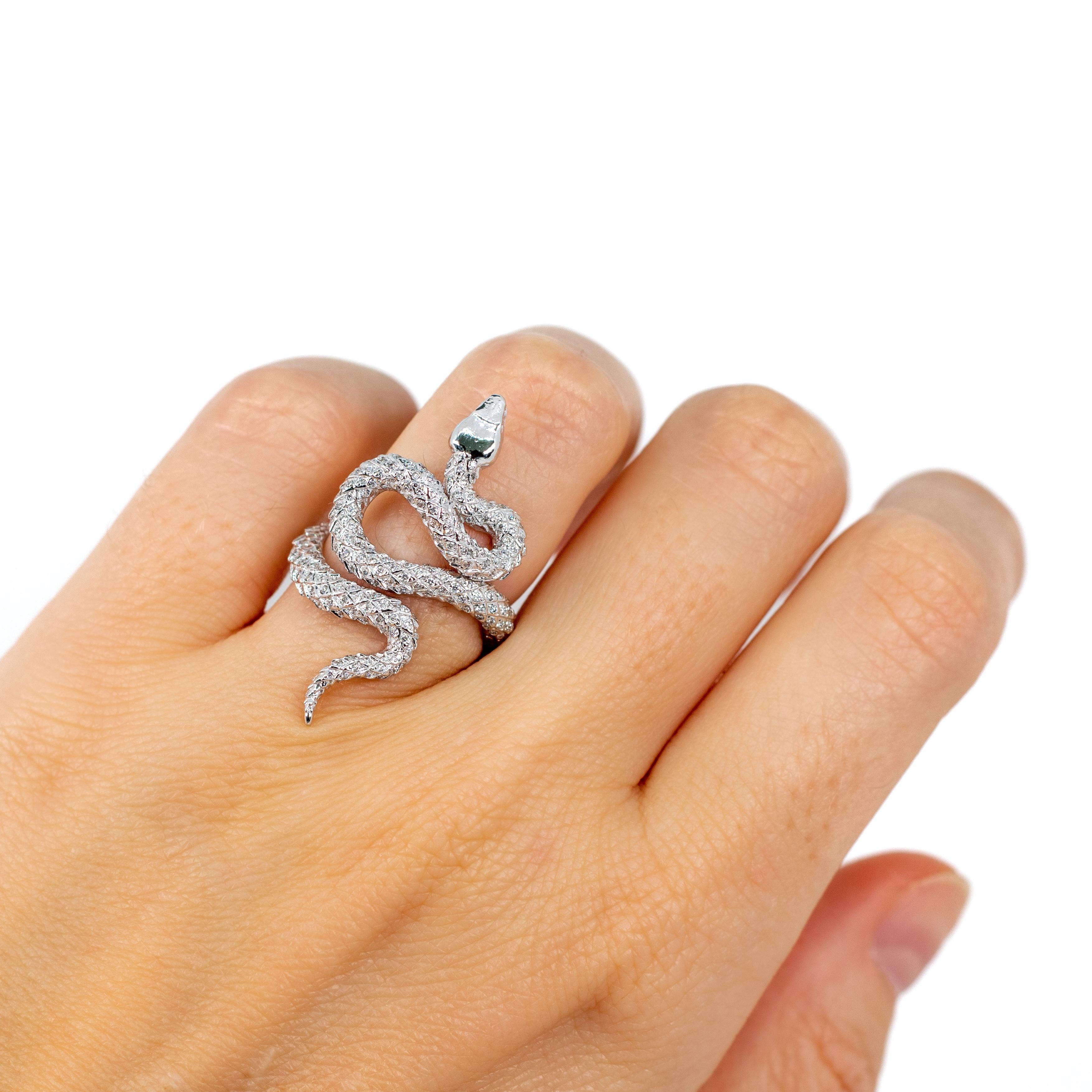Round Cut Snake Diamond Ring For Sale