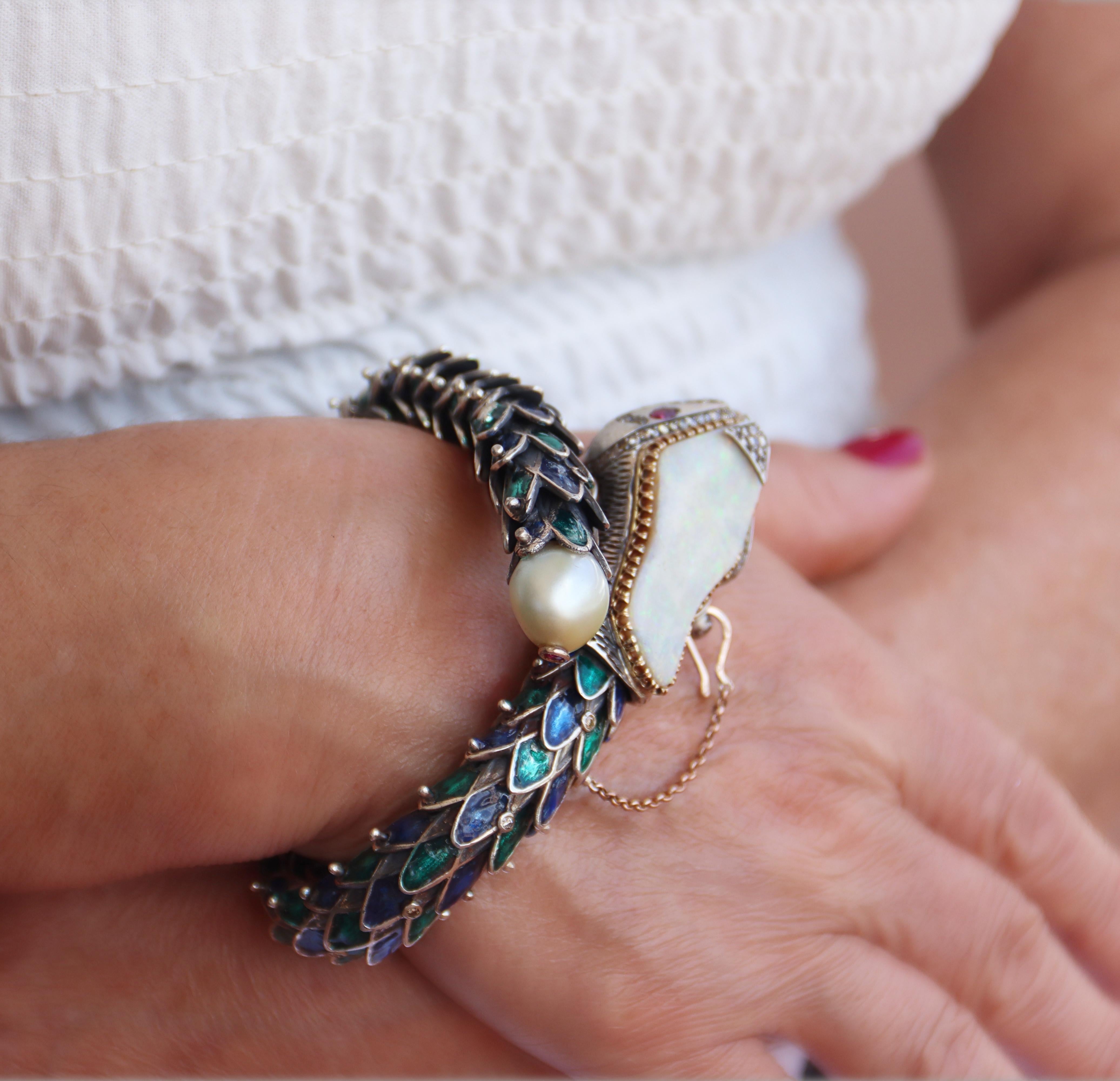 Manschettenarmband aus 14 Karat Gelbgold und Silber mit Schlangen, Diamanten, Rubinen, Opal und Perlen im Angebot 6