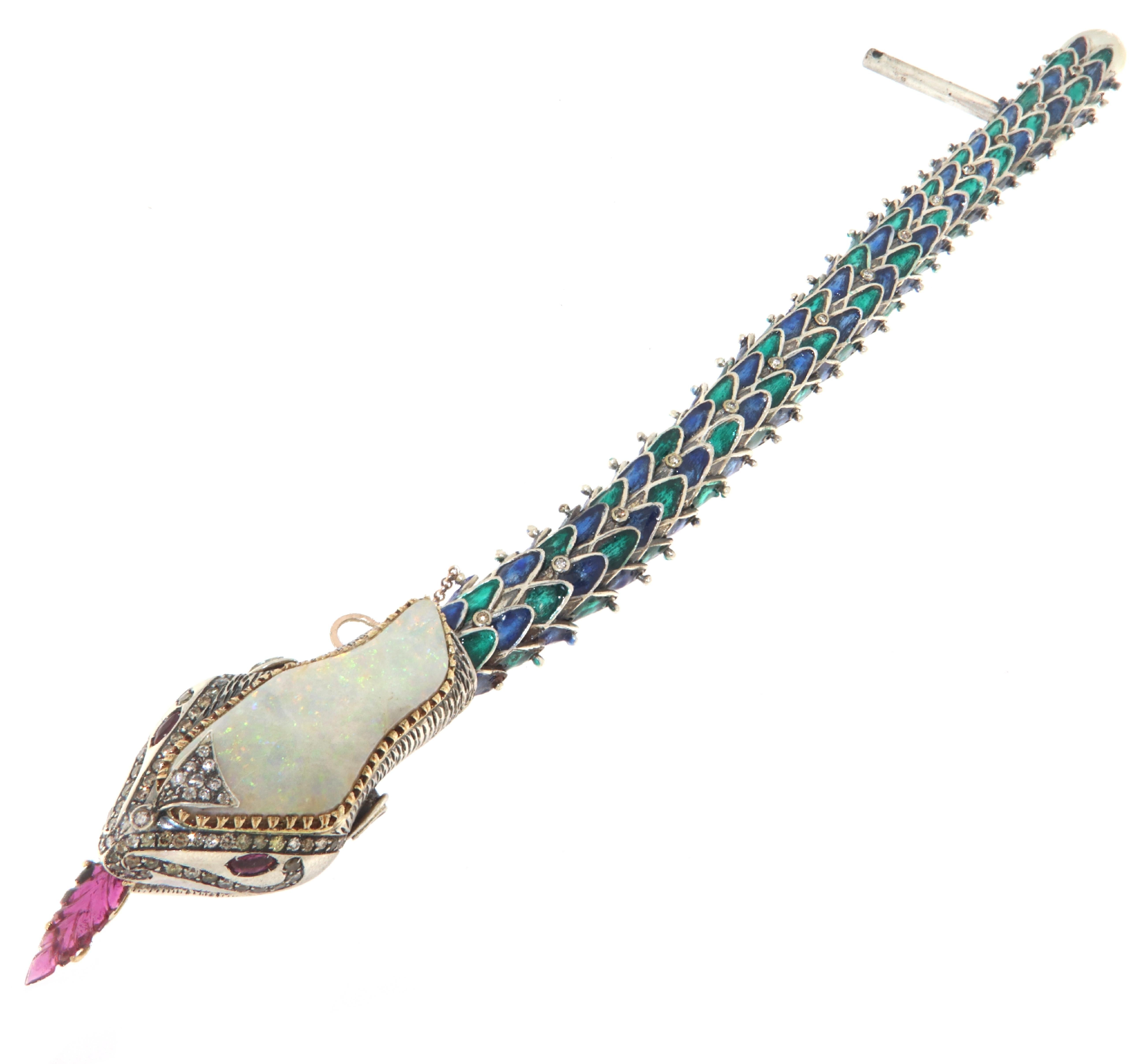 Manschettenarmband aus 14 Karat Gelbgold und Silber mit Schlangen, Diamanten, Rubinen, Opal und Perlen (Brillantschliff) im Angebot