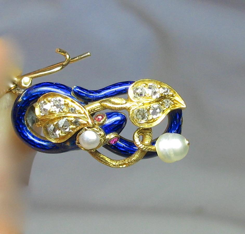 Snake Earrings and Brooch Rose Cut Diamond Ruby Enamel 18 Karat Gold Victorian 3