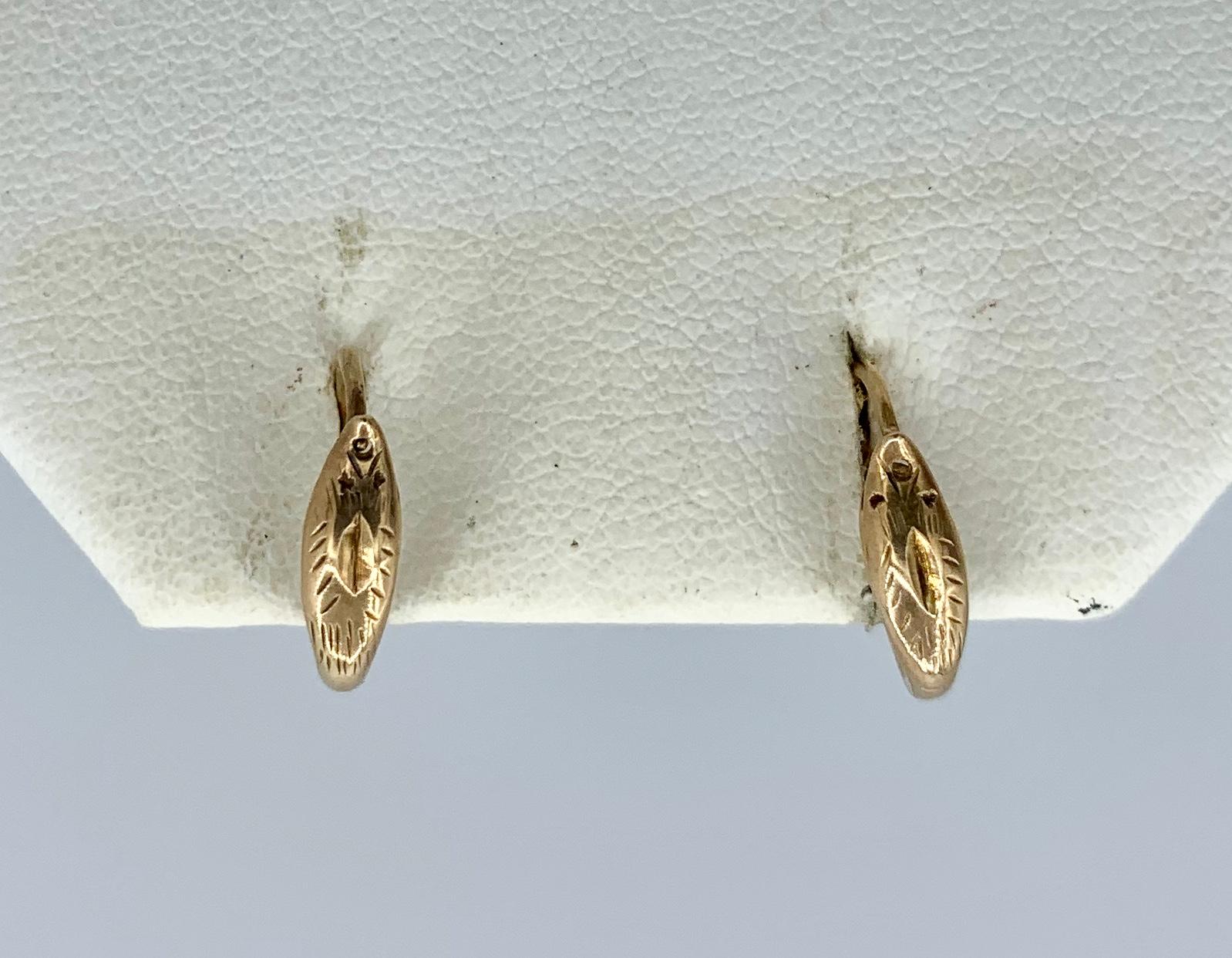 Snake Earrings Victorian 14 Karat Gold Etruscan Revival Hoop Earrings In Good Condition In New York, NY