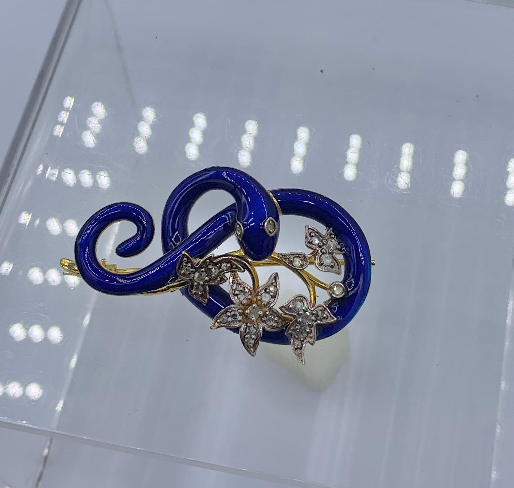Schlange, die Blumen hält, Brosche, Diamant im Rosenschliff, königsblau Emaille, Blumenmotiv (Viktorianisch) im Angebot