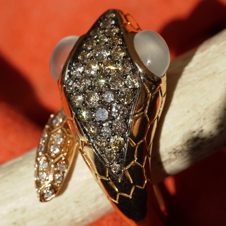 Snake Moonstone Brilliant Ring Lovingly and Qualitatively Designed 18 KtRosegold For Sale 1