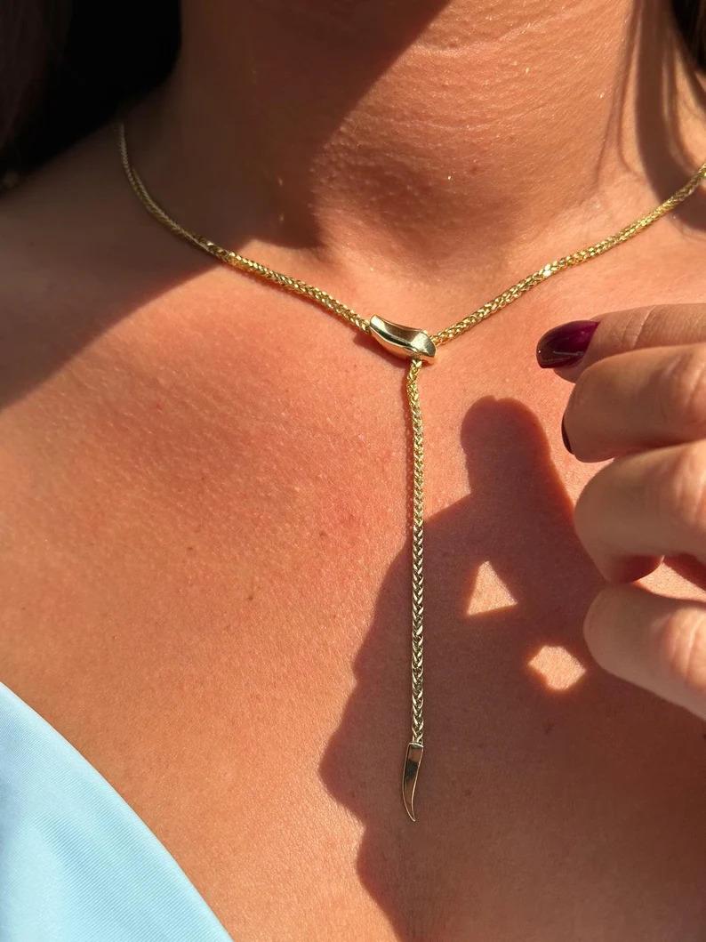 Verstellbare Lariat Bolo-Halskette mit Schlangenmotiv aus 14 Karat Gelbgold 5,6 Gramm (Zeitgenössisch) im Angebot