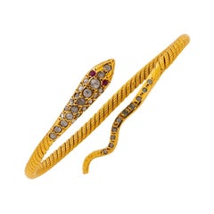 Snake Motif Bracelet 22 Karat Yellow Gold Rose Cut Diamonds 32.3 Grams