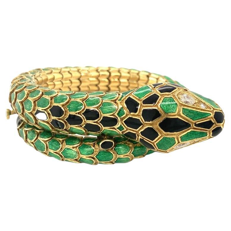 Bracelet en or jaune 18 carats à motif de serpent émaillé, circa 1960