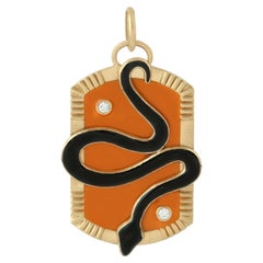 Pendentif serpent en émaillé avec diamants en or jaune 18 carats