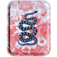 Bandeja de madera roja de serpiente