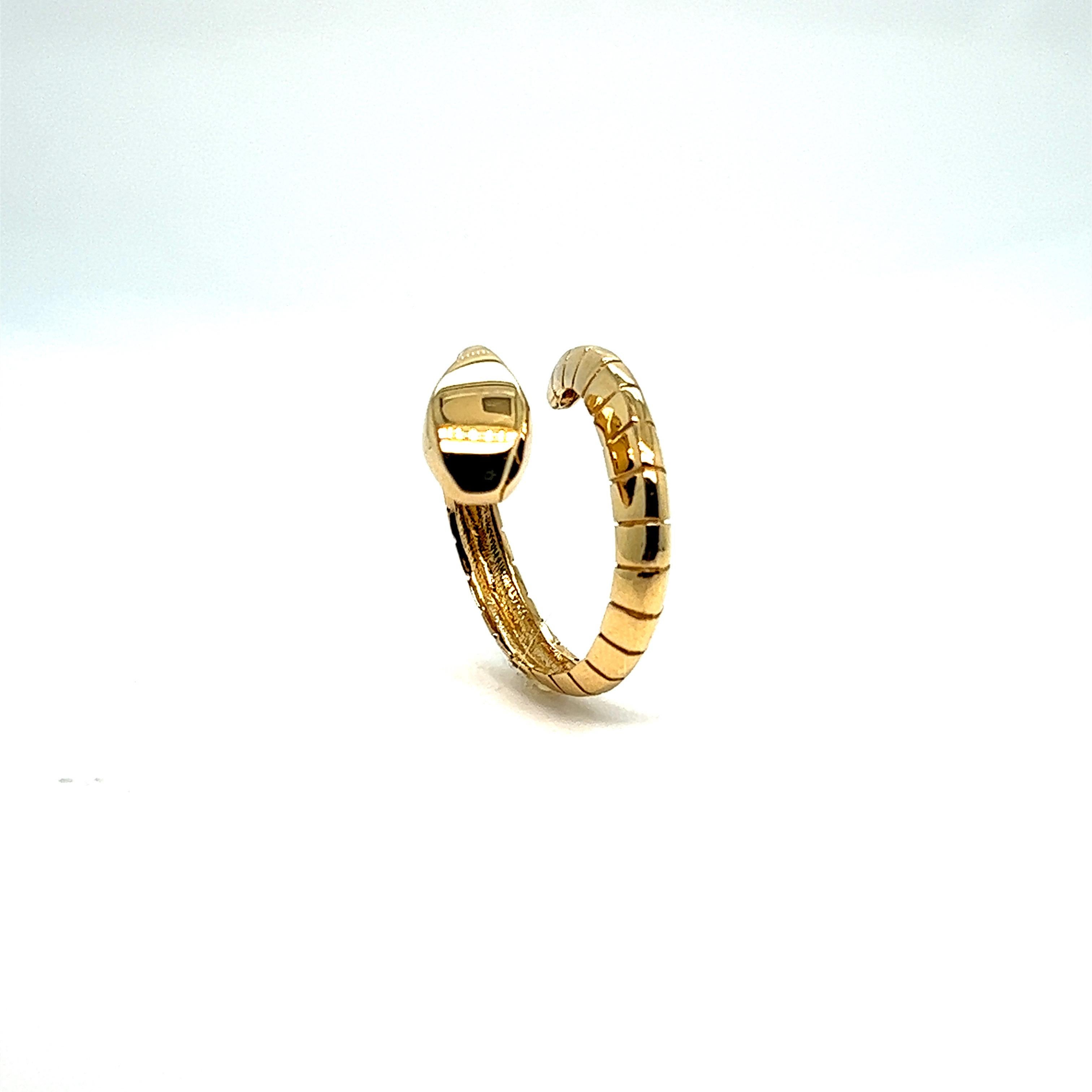 Snake Ring Yellow Gold 18 Karats For Sale 4