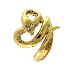 Snake Ring 18 Karat Yellow Gold with White Diamonds
