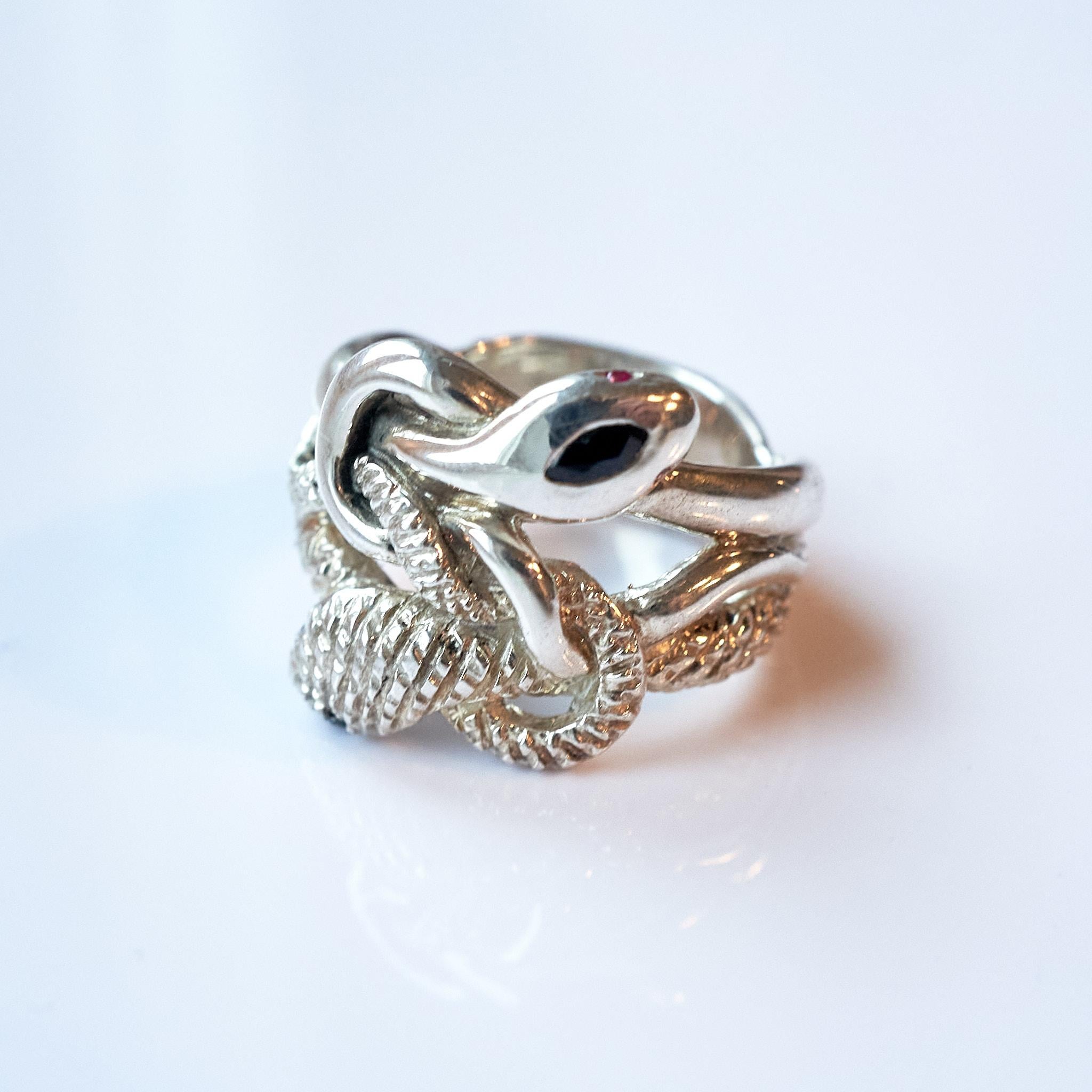 Anillo de serpiente con zafiro azul marqués Diamante negro Rubí Plata en venta 6