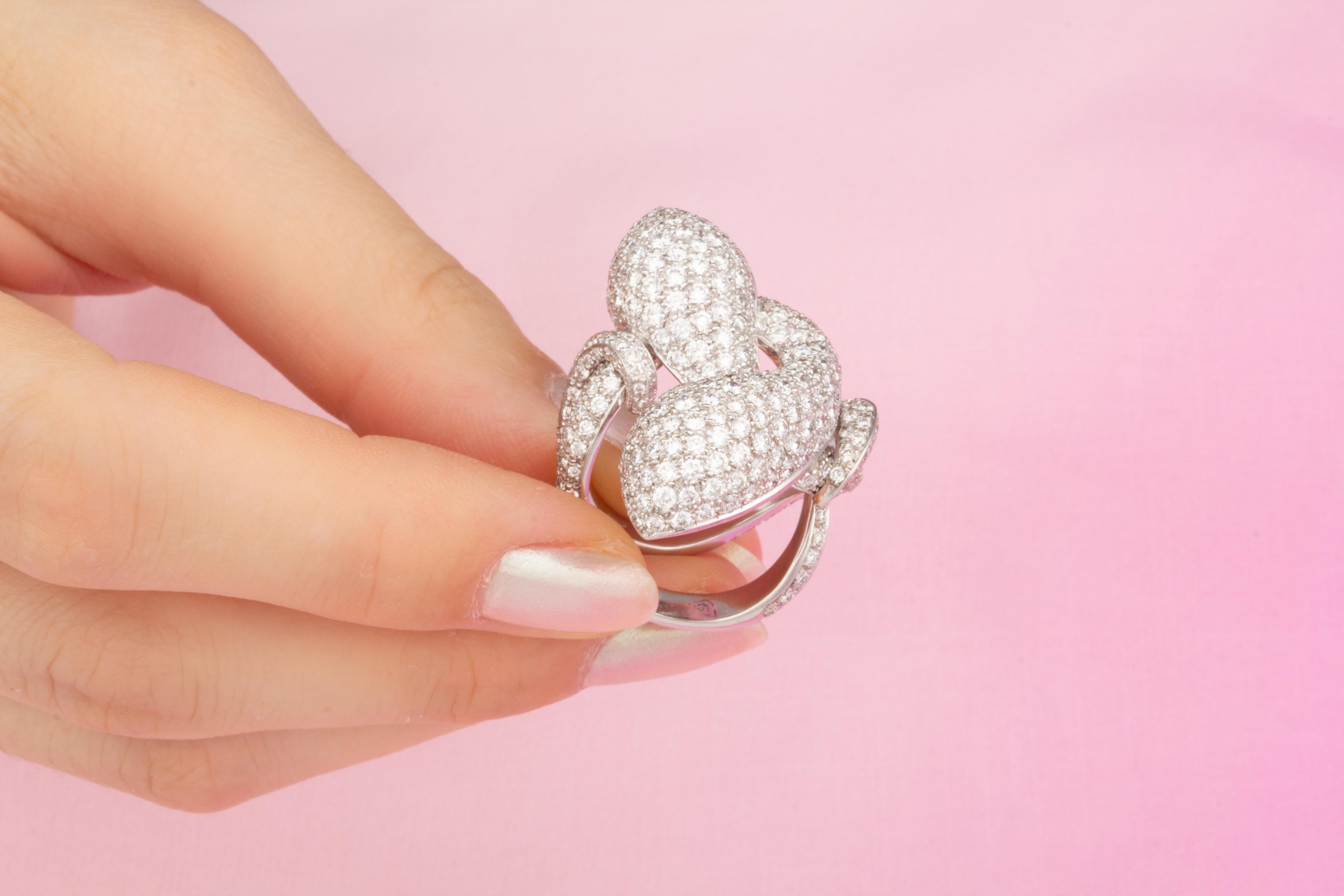 Snake Ring Diamond White Gold Design by Ella Gafter In New Condition For Sale In New York, NY