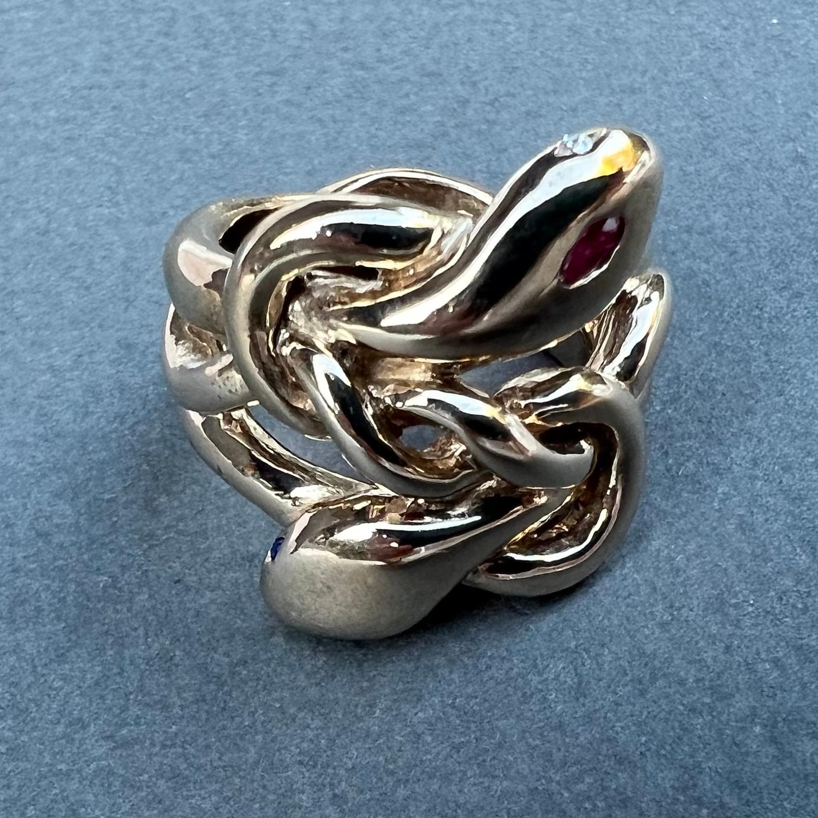 Anillo de serpiente Anillo de cóctel de rubí en venta 2