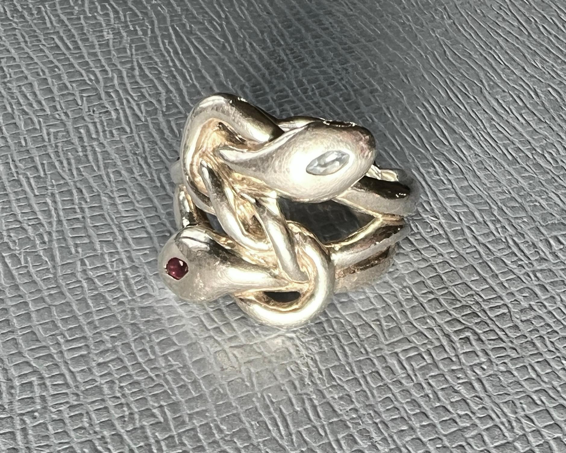 Snake Ring Silver Aquamarine Ruby In New Condition For Sale In Los Angeles, CA