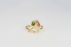 Snake 14k Gold Ring with Peridot