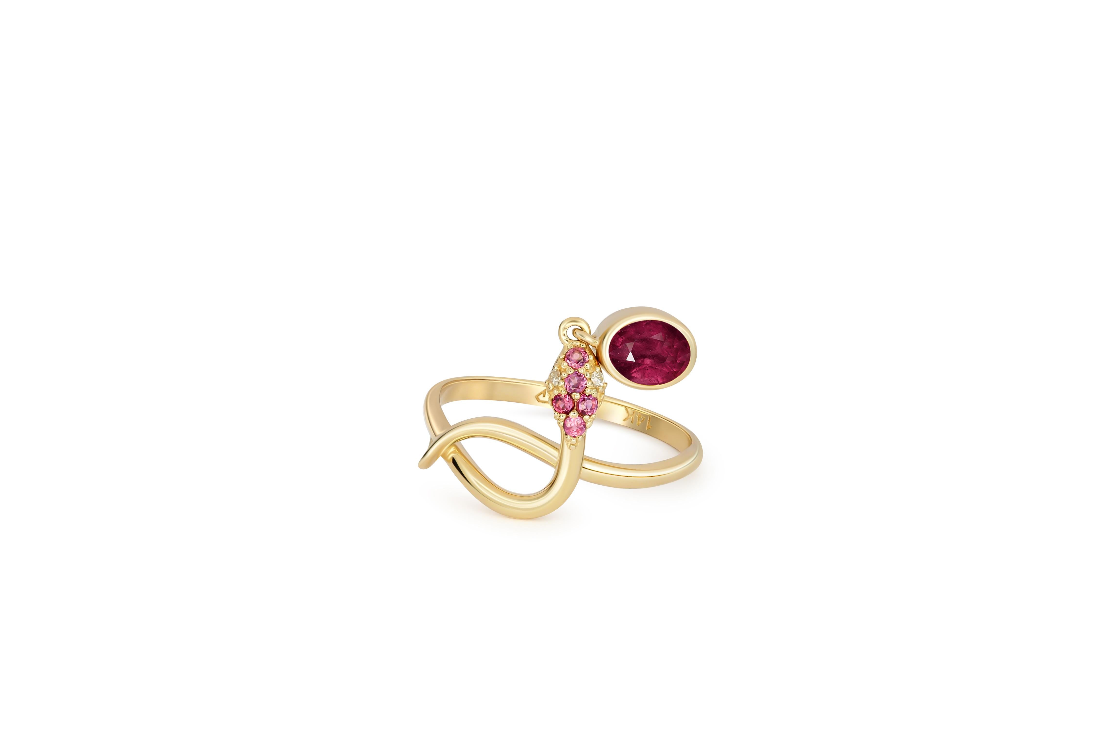 Oval Cut Snake ring with Ruby.  For Sale