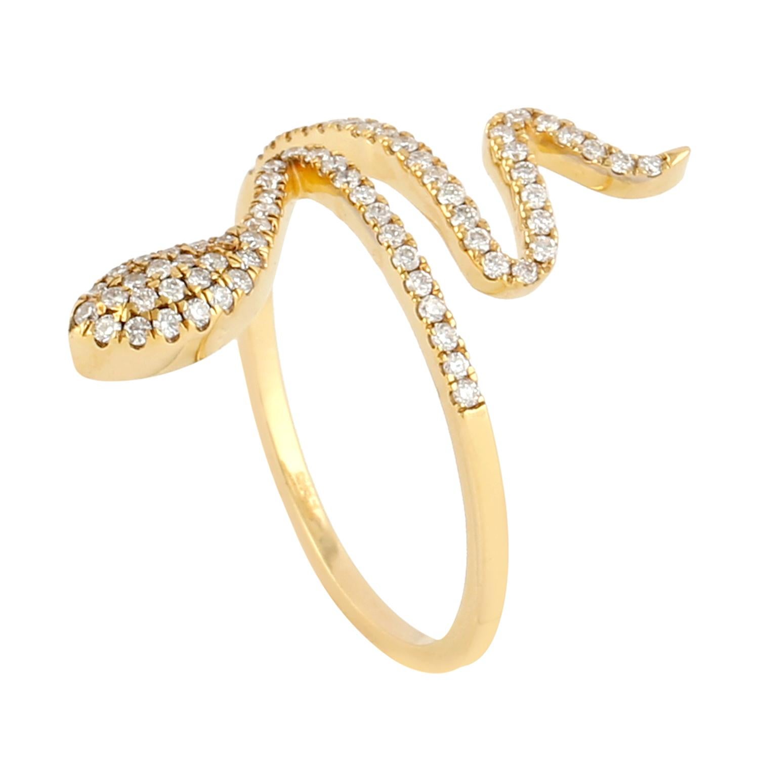 Mixed Cut Snake Shaped Ring With Pave Diamonds Made In 18k Yellow Gold For Sale