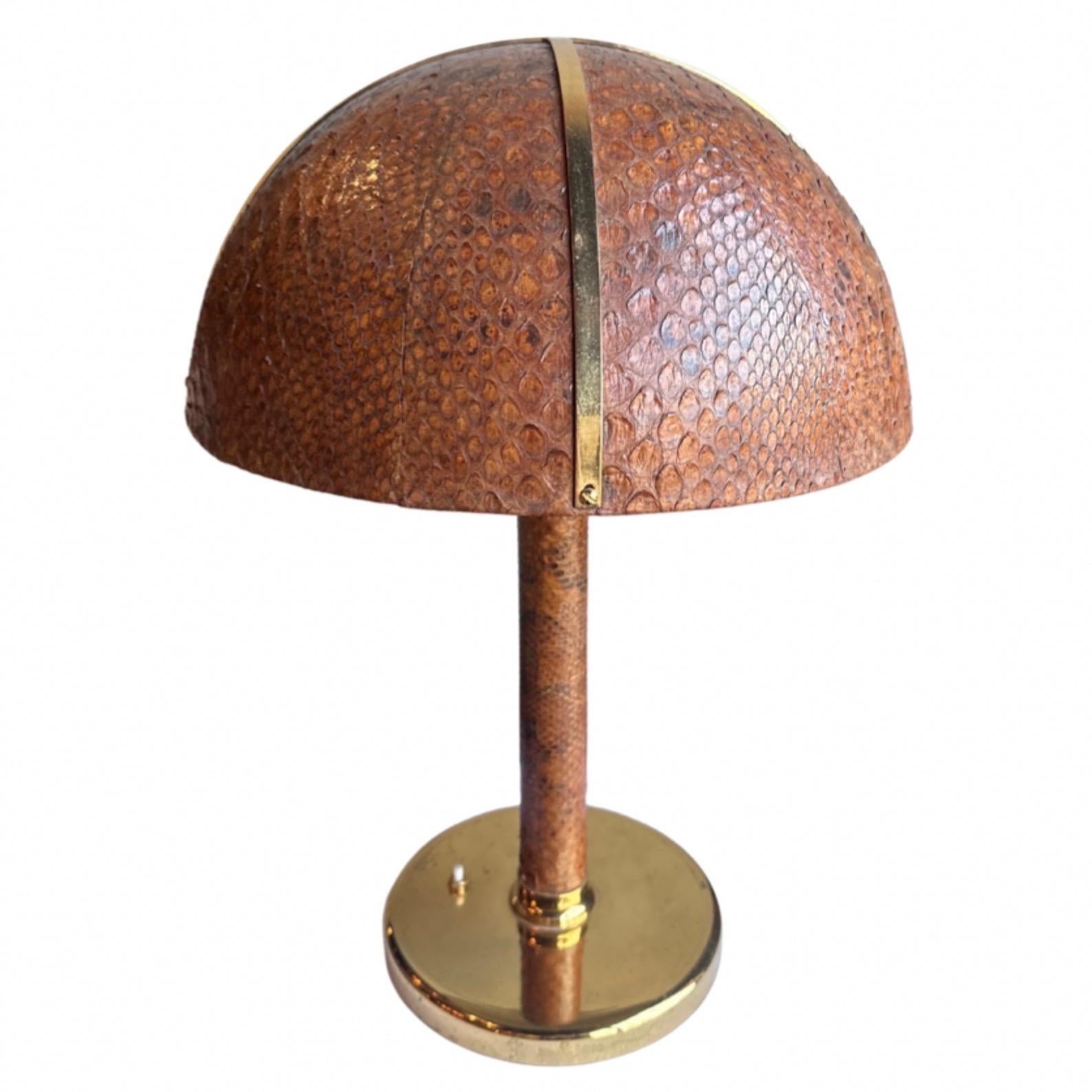 Snake Skin & Brass Accent Table Lamp In the Manner of Gabriella Crespi In Good Condition For Sale In Los Angeles, CA
