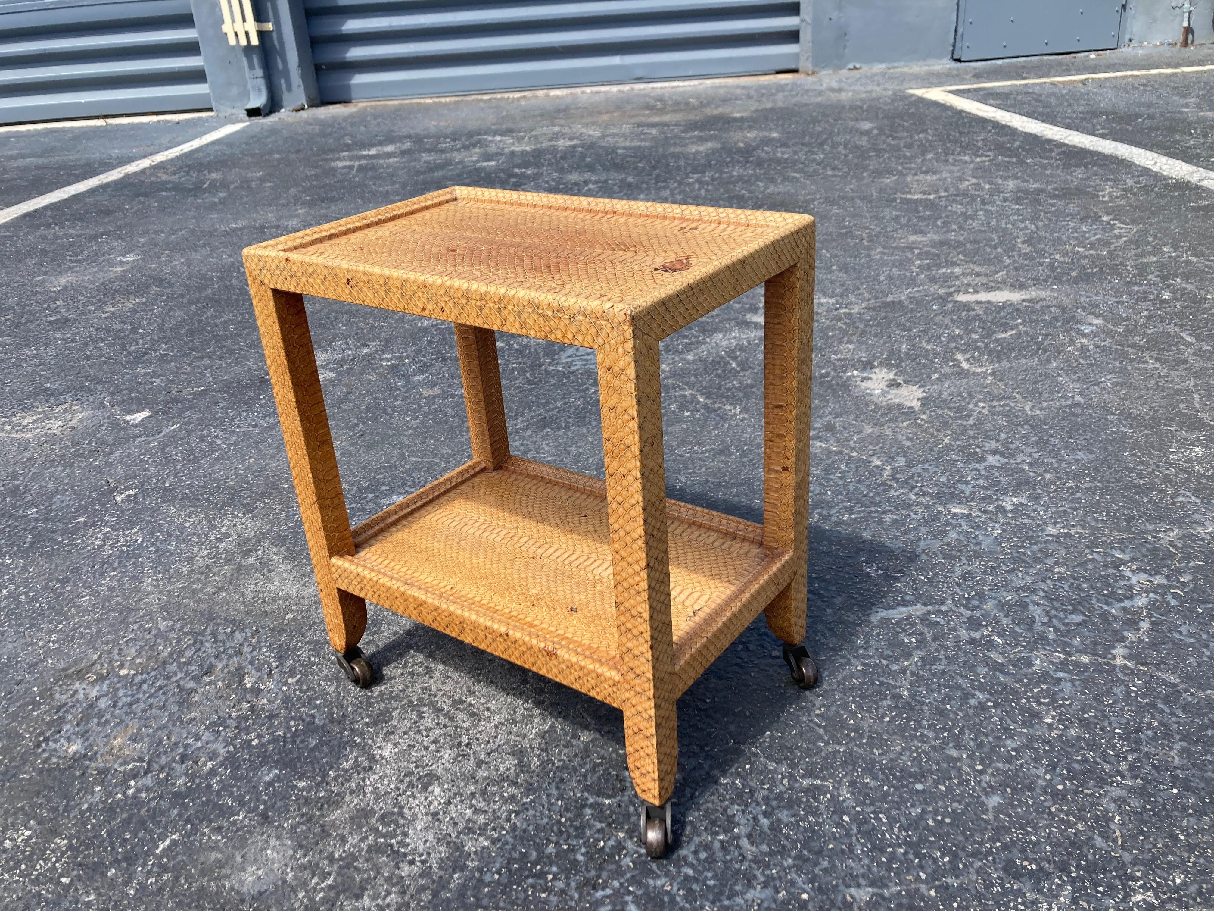 Table en peau de serpent de Karl Springer en vente 7