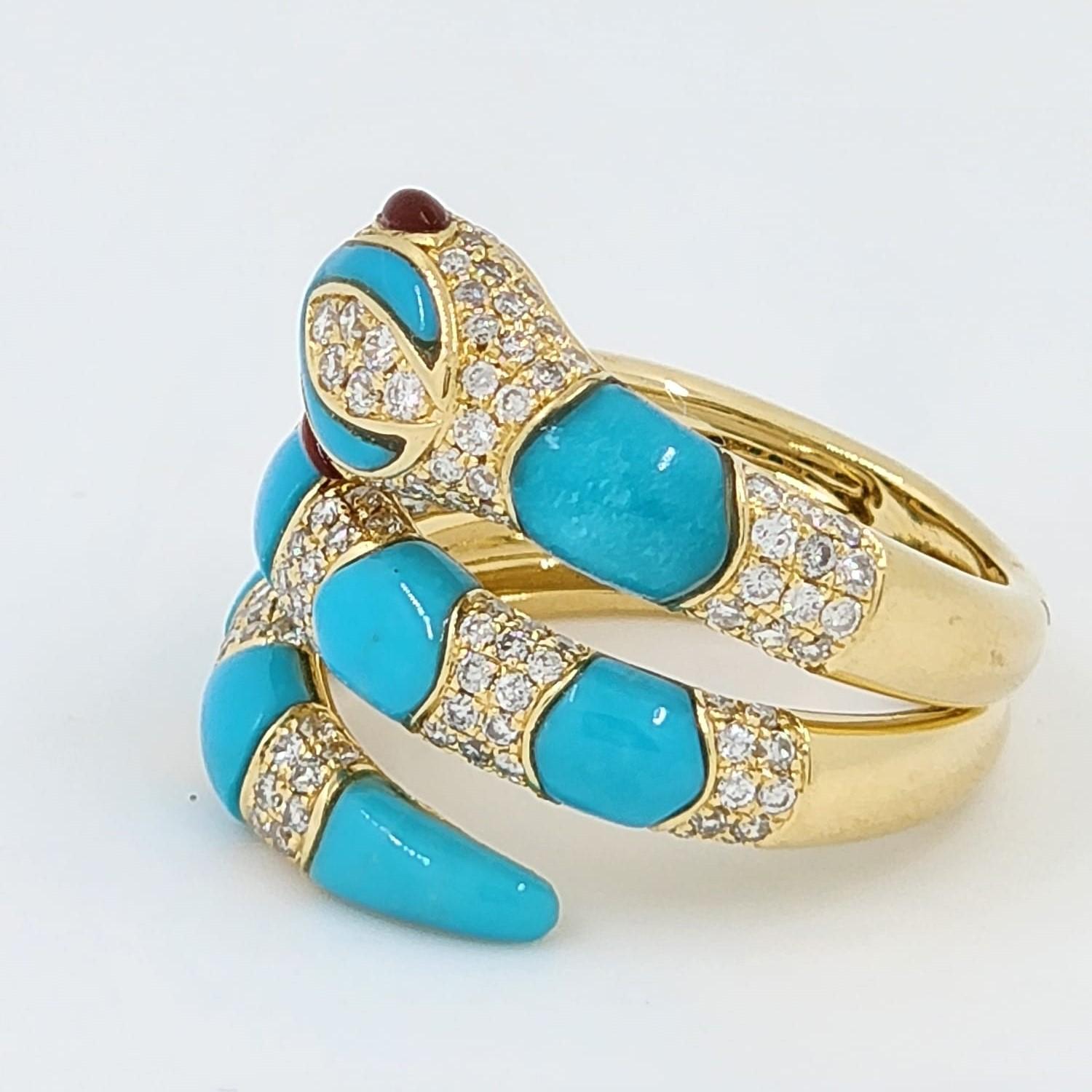Schlangenring aus 18 Karat Gelbgold mit stabilisiertem Türkis und Diamant (Rundschliff)