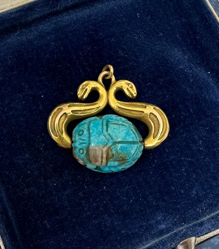 Collier Ancien En Céramique Turquoise - Pendentif Scarabée - Occasion