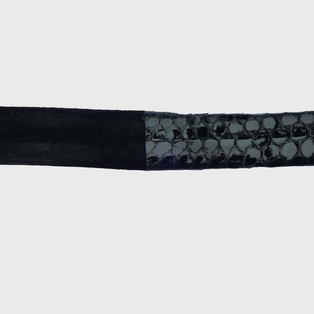 Cintura in pelle di serpente e camoscio con fibbia in corda placcata oro, circa anni '80 in vendita 3