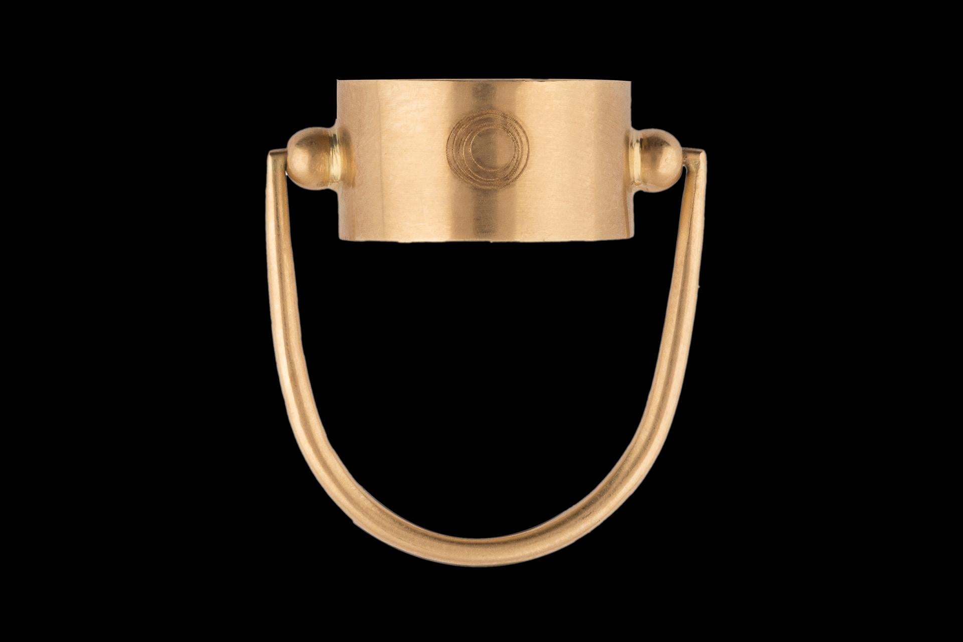 Women's or Men's OUROBOROS Snakeskin Carved 18 Karat Yellow Gold Ring For Sale