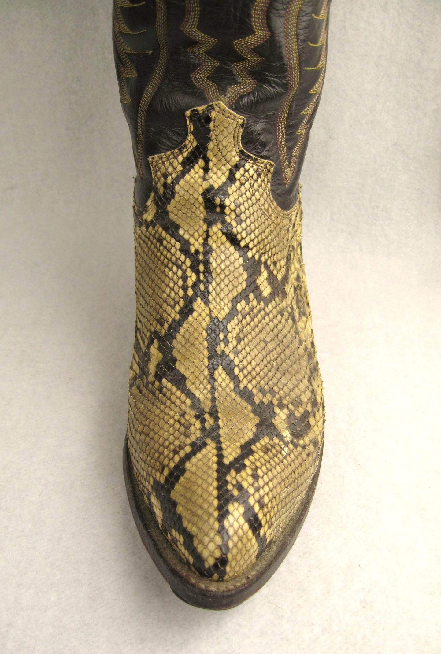 justin snakeskin boots
