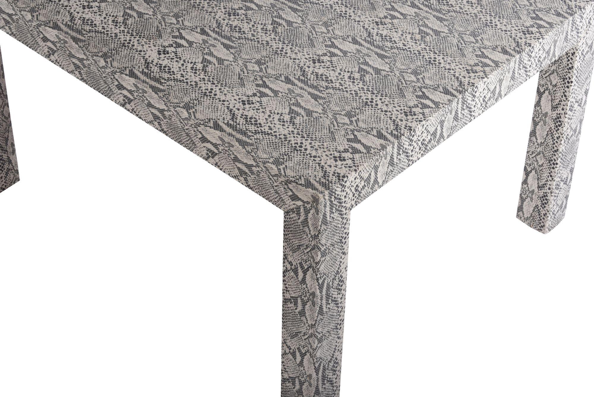 Snakeskin Parsons Lamp Table, 1970 In Excellent Condition For Sale In Chicago, IL