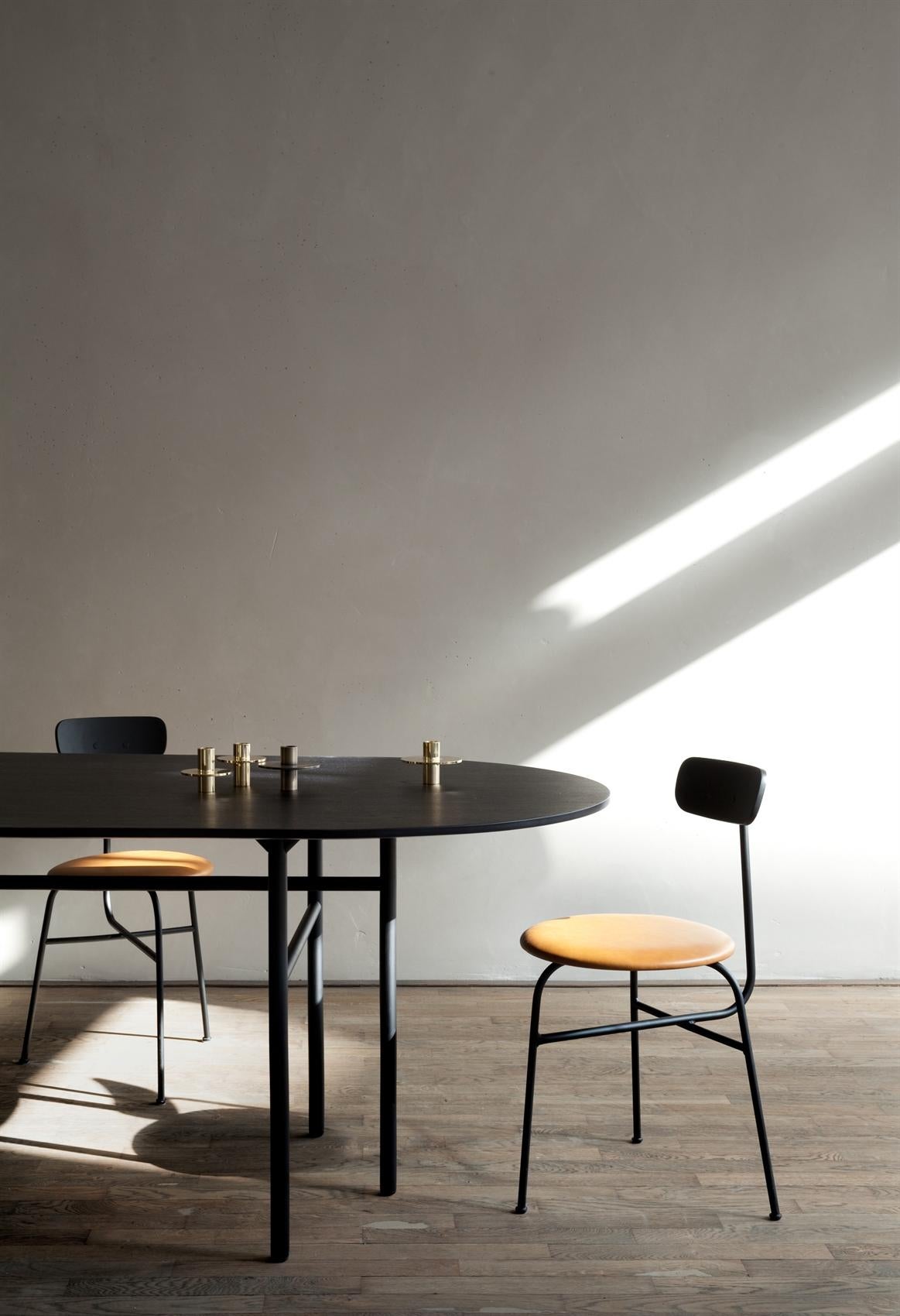 Snaregade Table, Oval, Light Grey Veneer im Angebot 5
