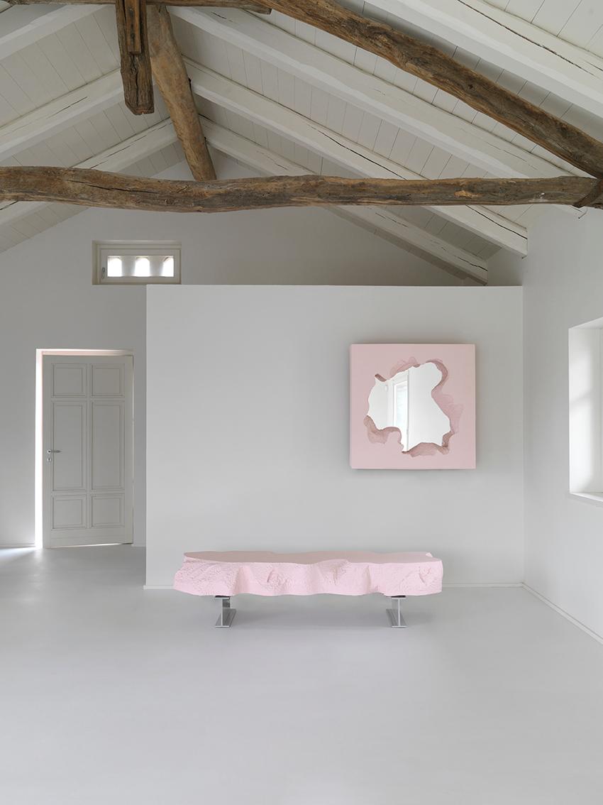 Snarkitecture [Est. 2008]
Broken Square Mirror Pink, 2021
Polyurethane, glass
39.5 x 39.5 x 7.75 inches
100 x 100 x 20 cm
Edition of 33

Daniel Arsham’s practice exists at the intersection of art, architecture and performance. Through his work,