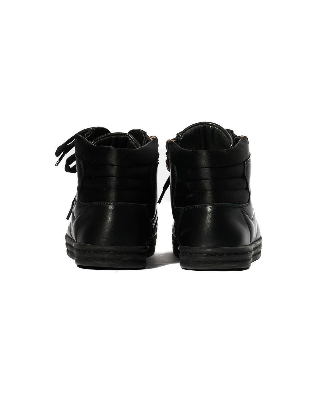 Scarpe da ginnastica Chanel CC Logo Nere in vendita 5
