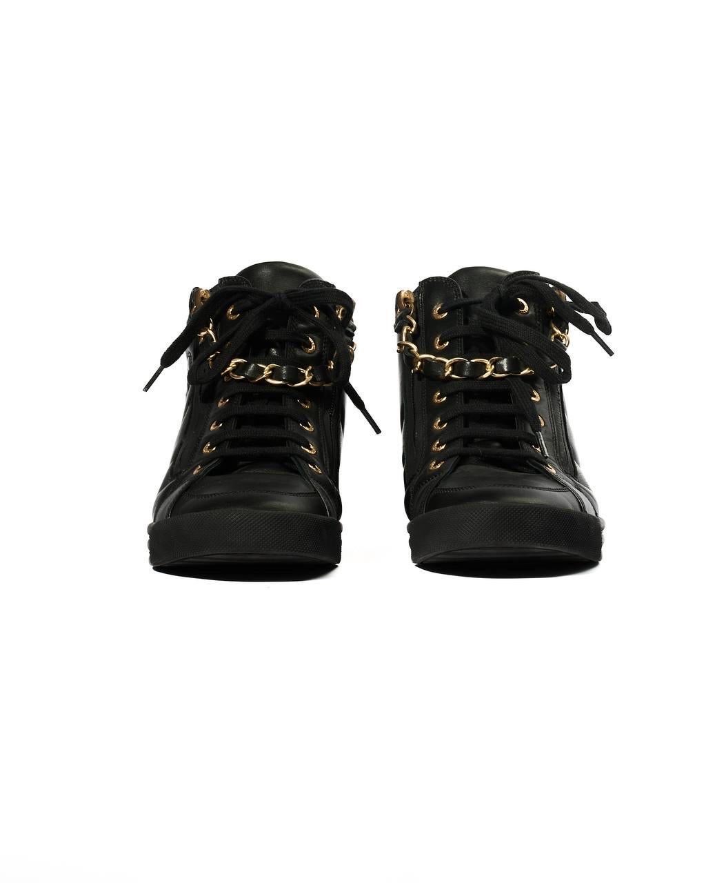 Nero Scarpe da ginnastica Chanel CC Logo Nere in vendita